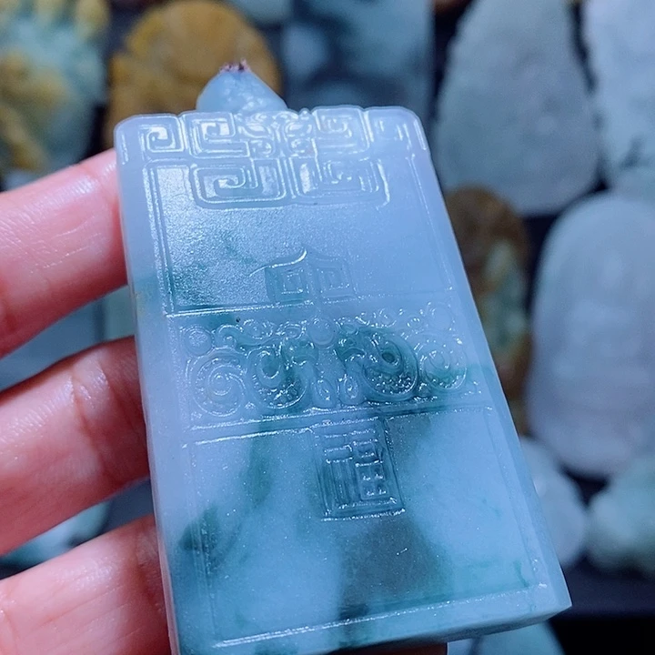 定制翡翠未镶嵌铁**枪翡翠