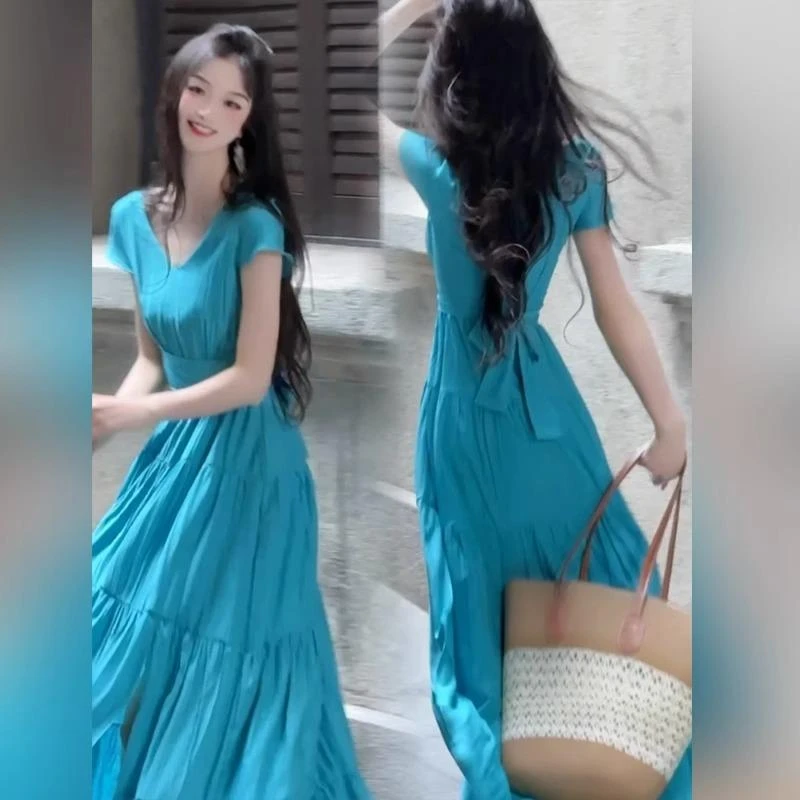 2025新款蓝色连衣裙子女夏季今年流行爆款收腰小个子巨好看的长裙