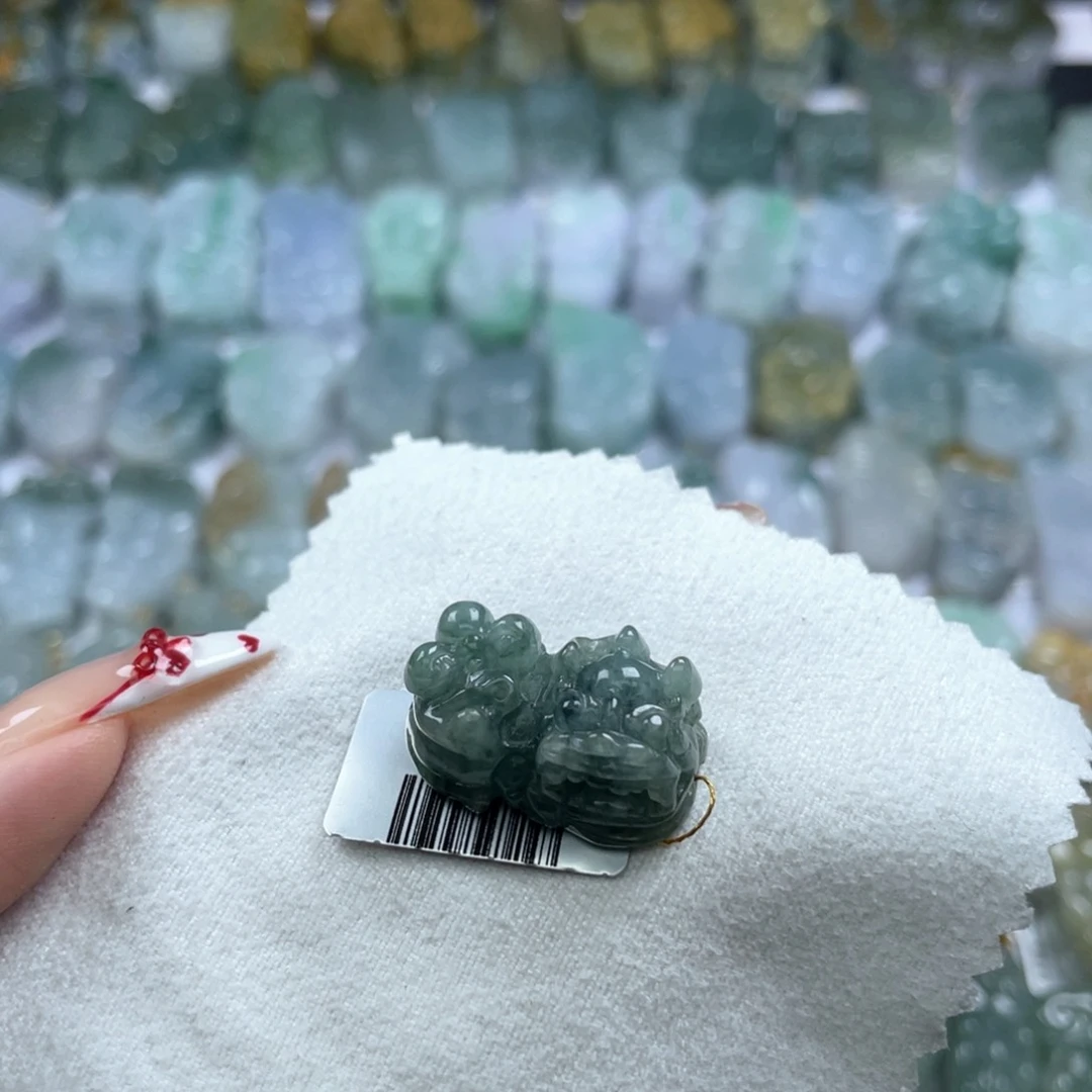 颈饰未镶嵌翡翠貔貅52