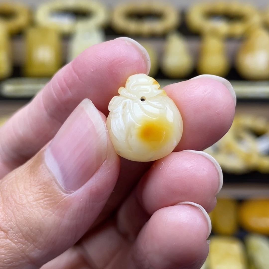 琥珀裸石未镶嵌琥珀蜜蜡