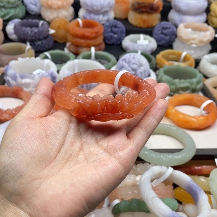 火***棍石英质玉未镶嵌手镯