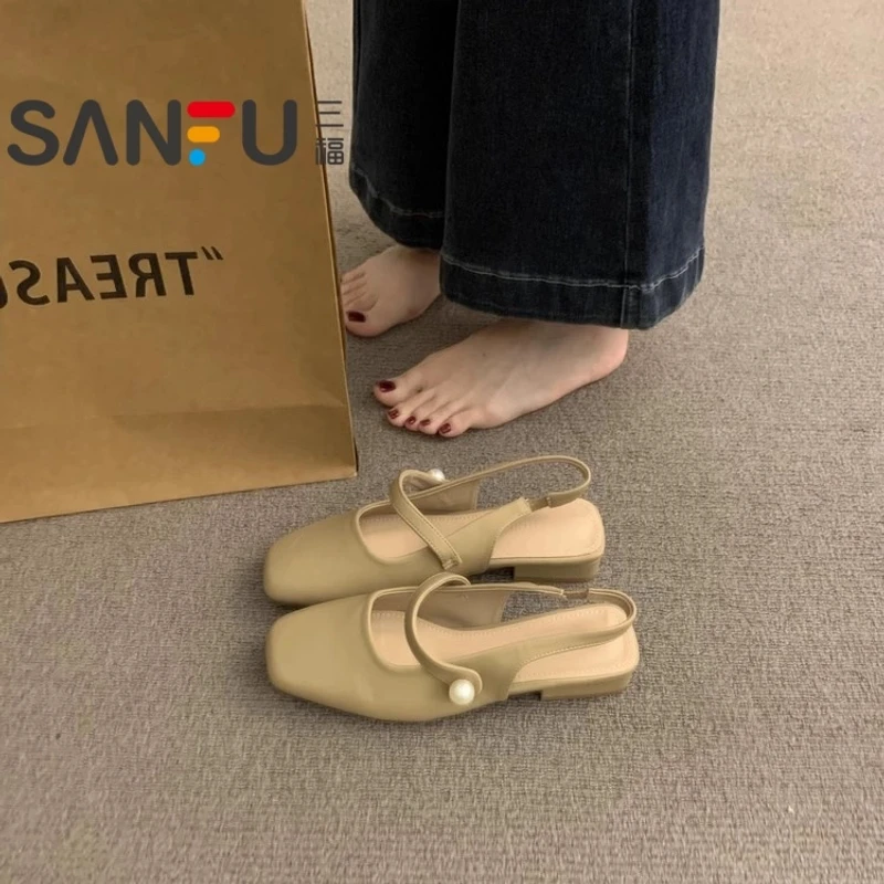 三福法式粗跟包头凉鞋女2025年新款夏季配裙子晚风浅口后空单鞋女