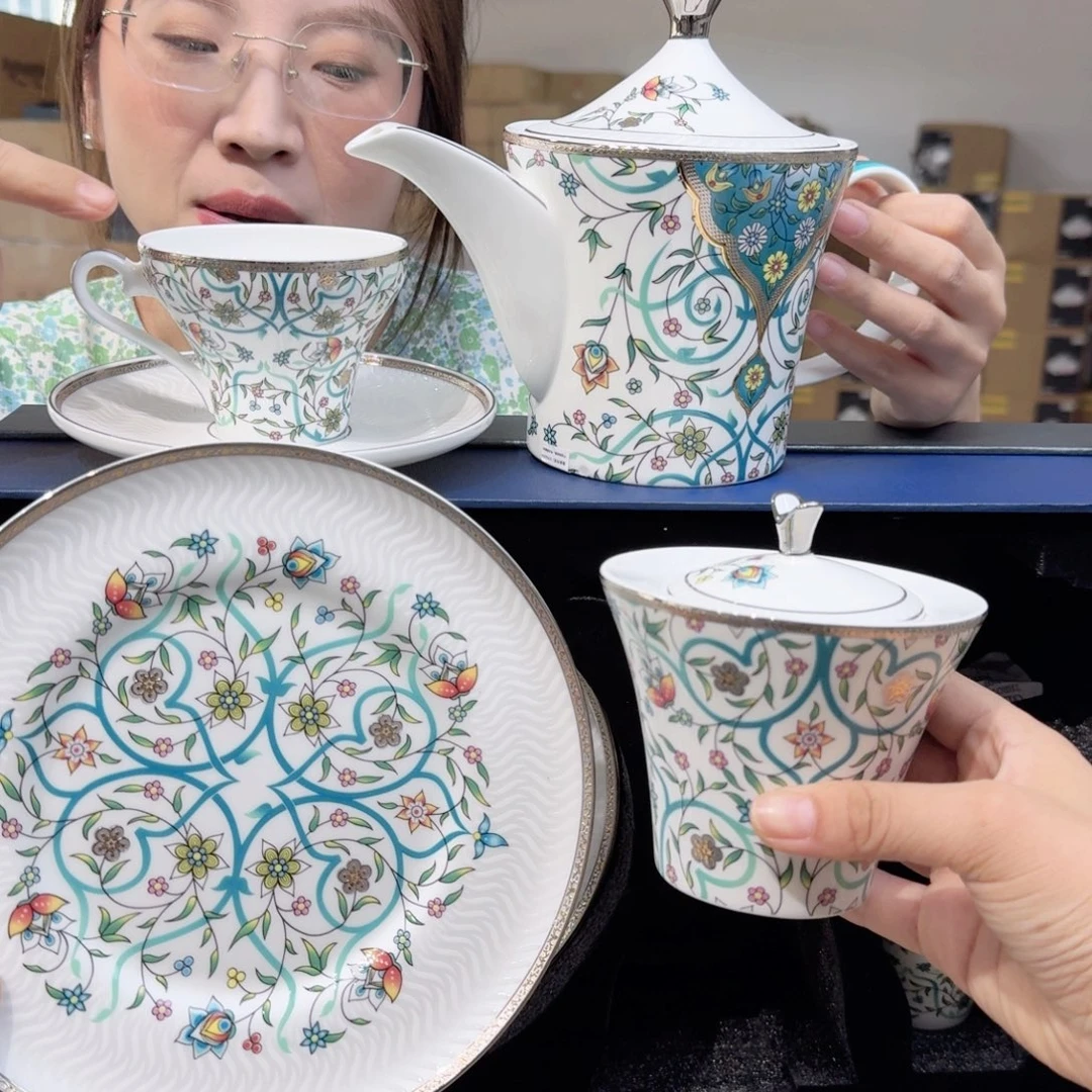 骨瓷珐琅彩茶具顺丰