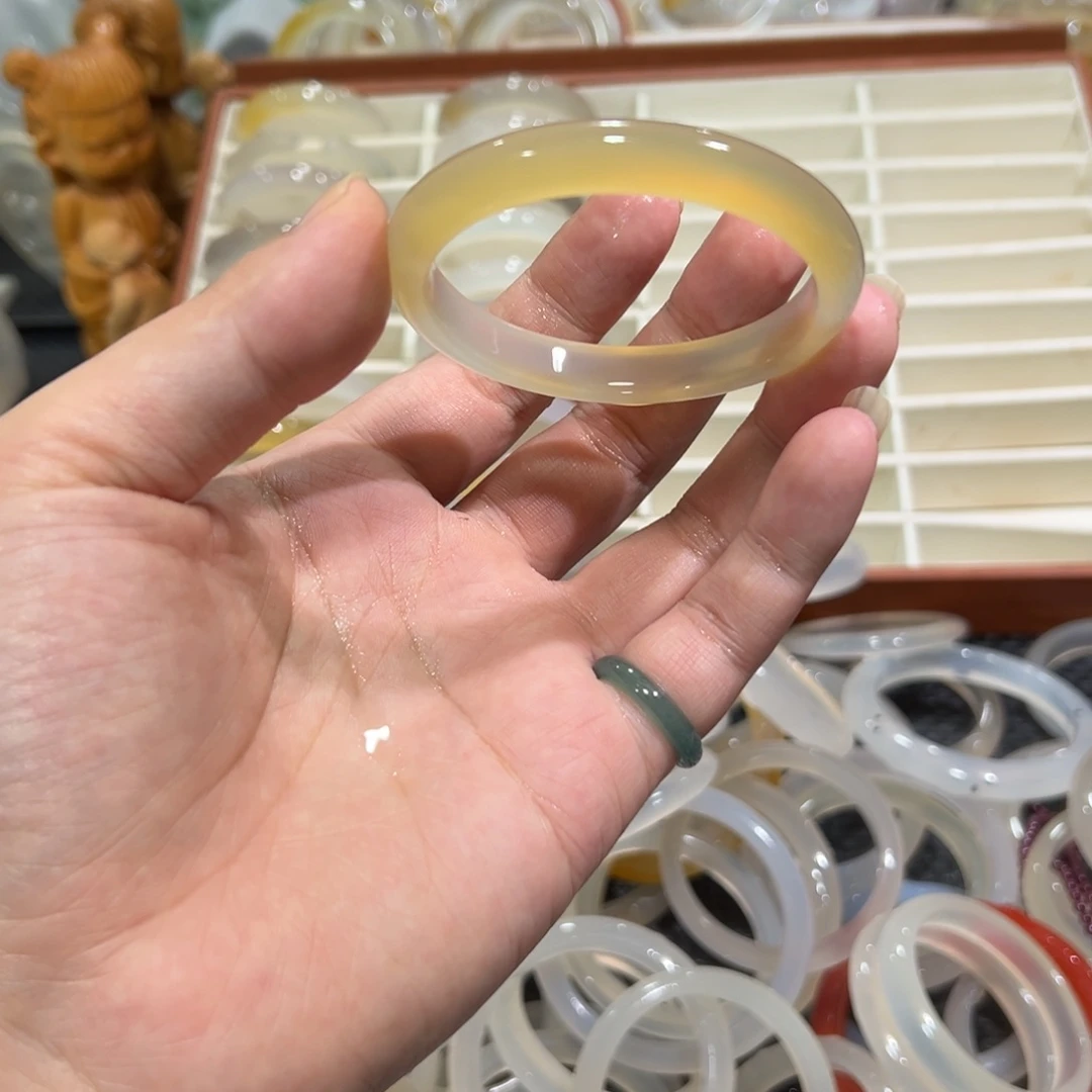 玛瑙/玉髓未镶嵌手镯5455圈3.1