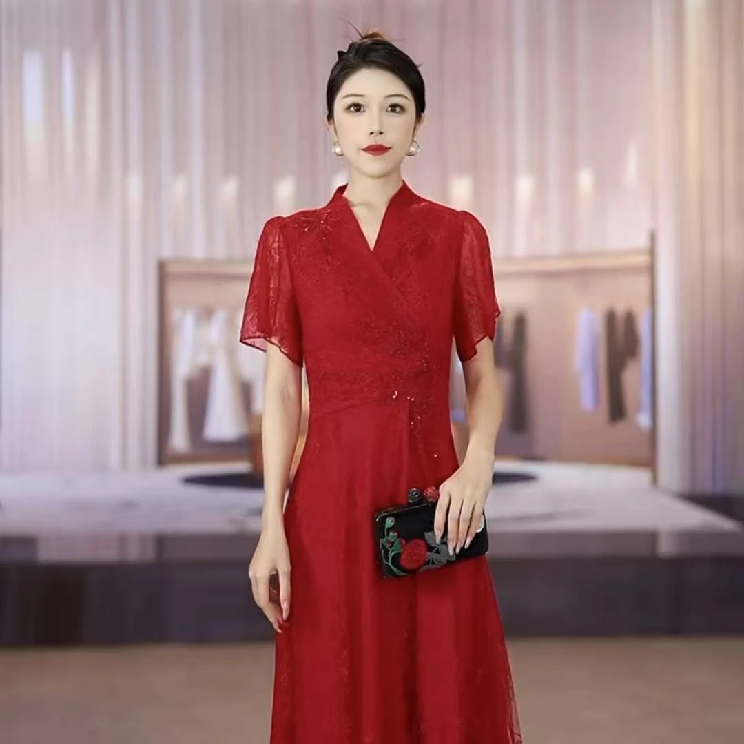 SUSSI/古色25夏季高端新品V领荷叶短袖刺绣烫钻收腰连衣裙