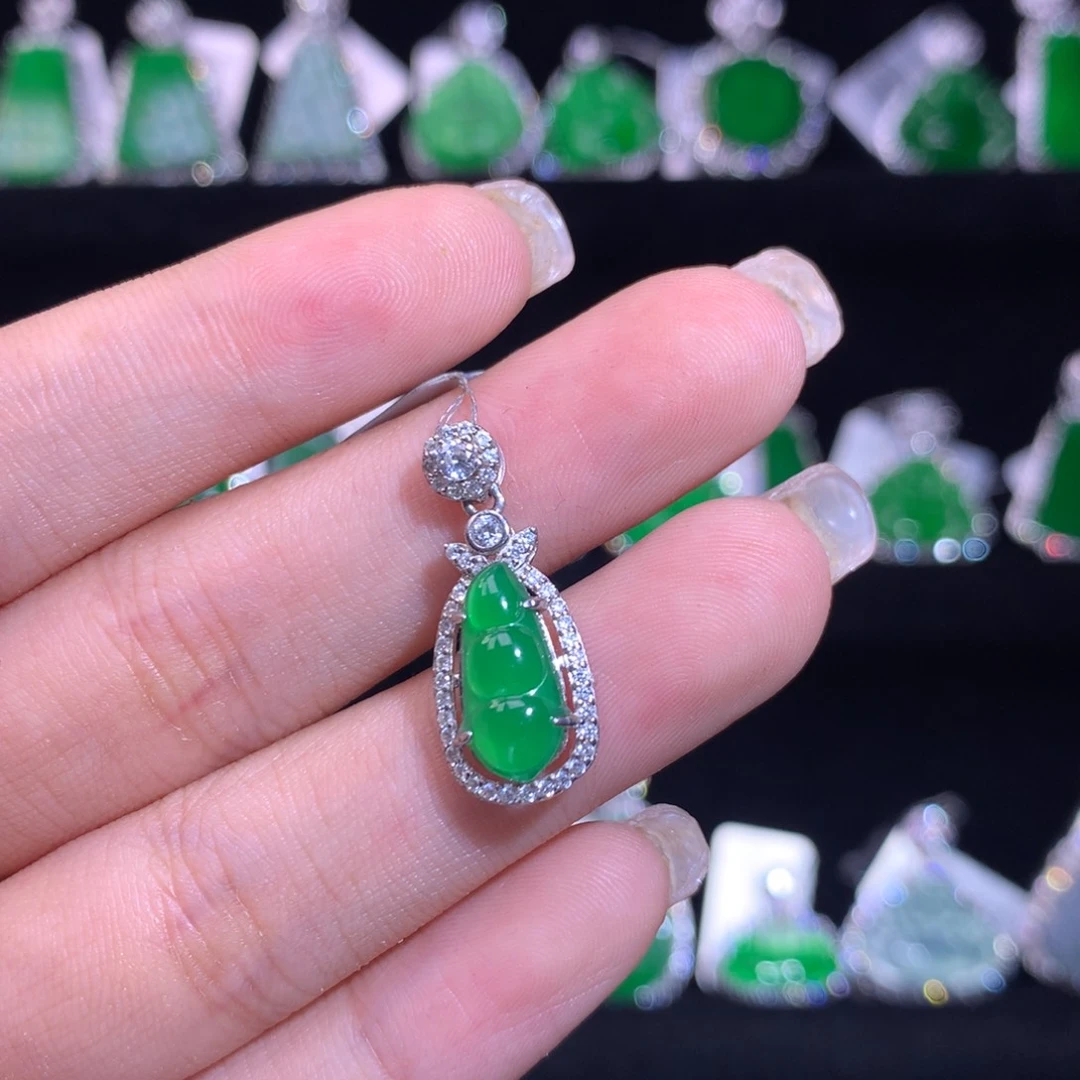 【闪购商品】颈饰银S925镶嵌翡翠天然翡翠