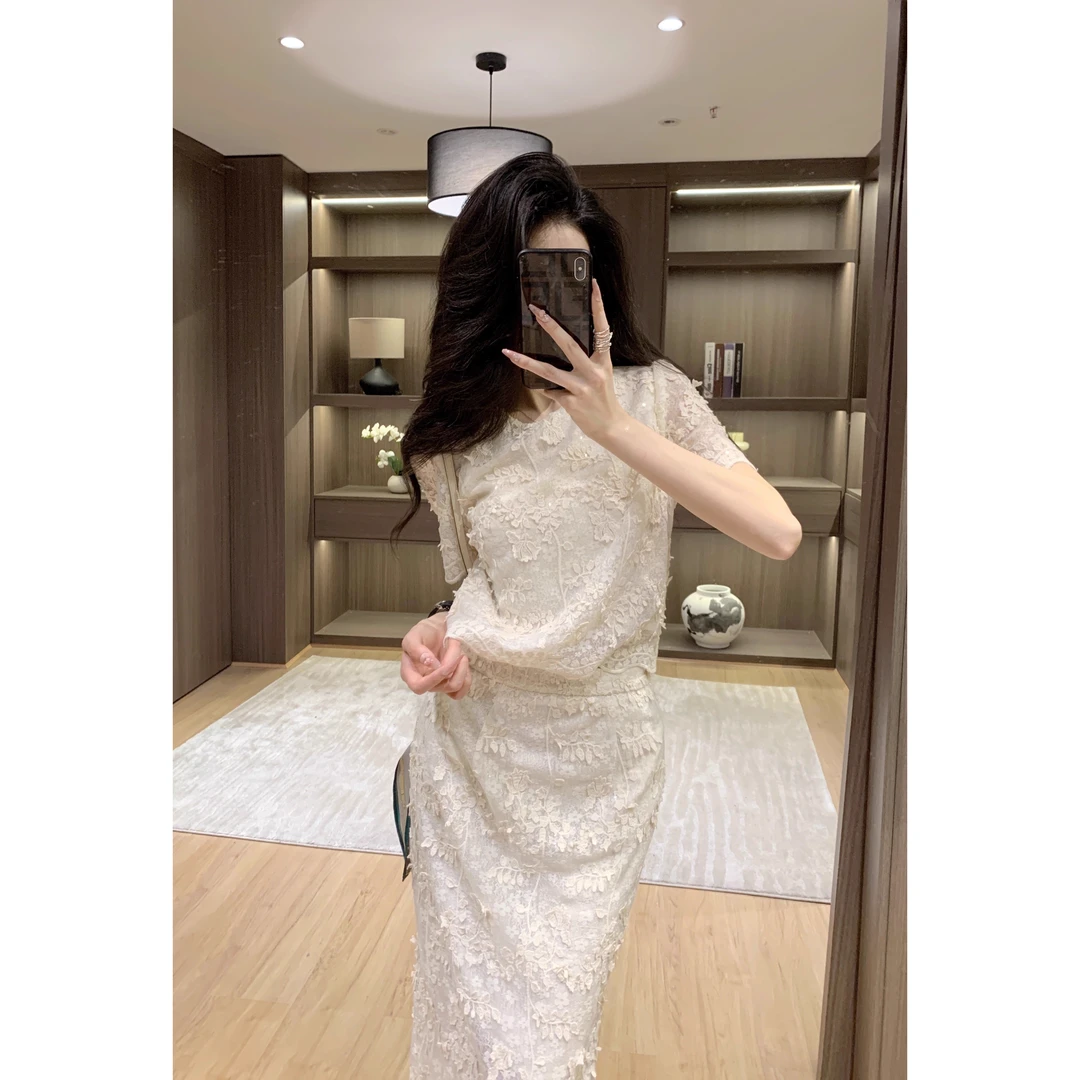 杰瑞【旋律诗集】蕾丝提花a字裙米白色上衣小衫半身裙直筒裙套装