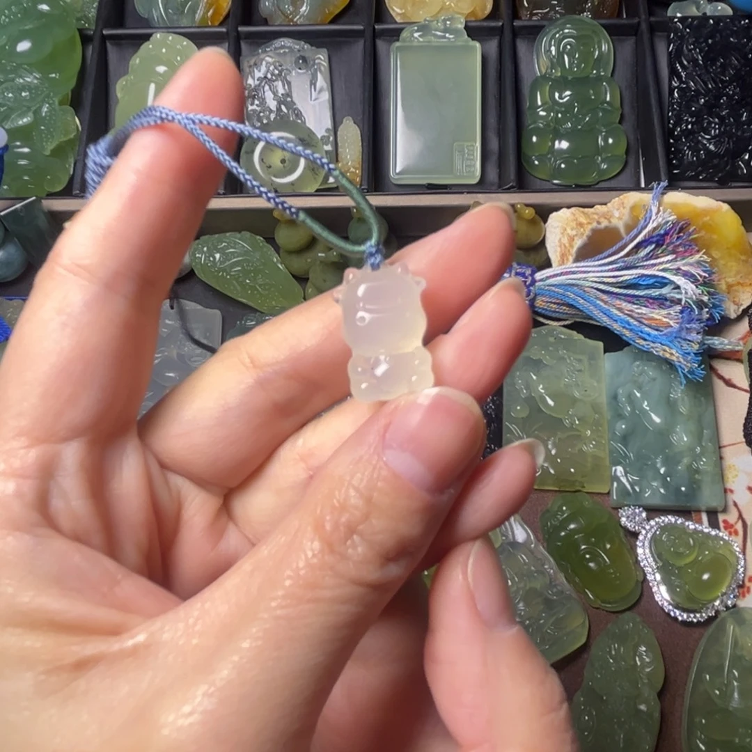 蛇纹石玉未镶嵌吊坠(不含链)
