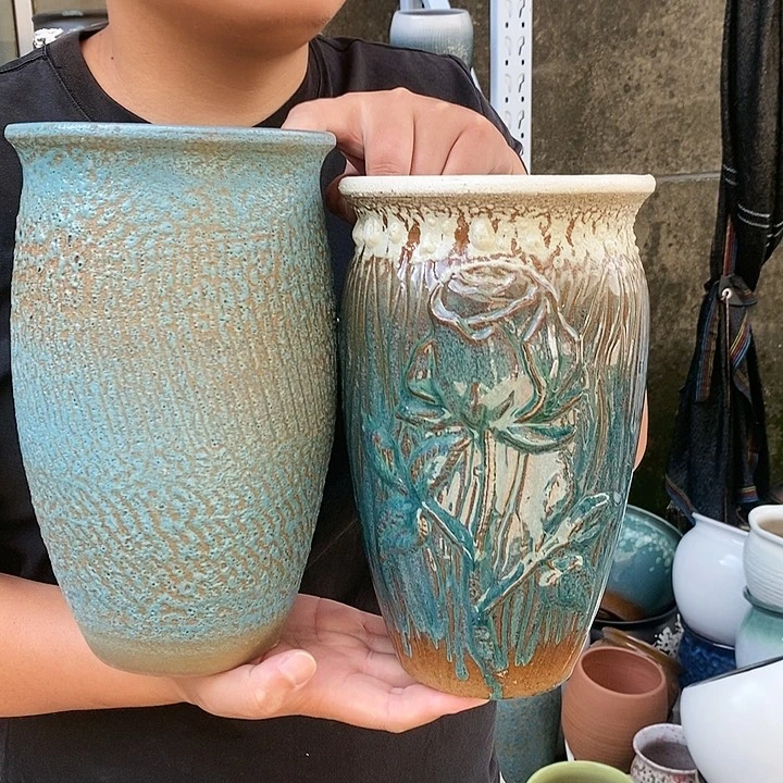 红泥花盆口15高25瑕疵