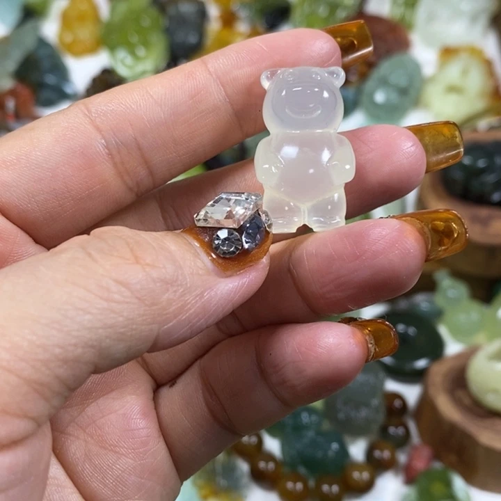 未镶嵌蛇纹石玉吊坠