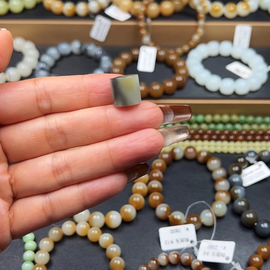 和田玉未镶嵌手链