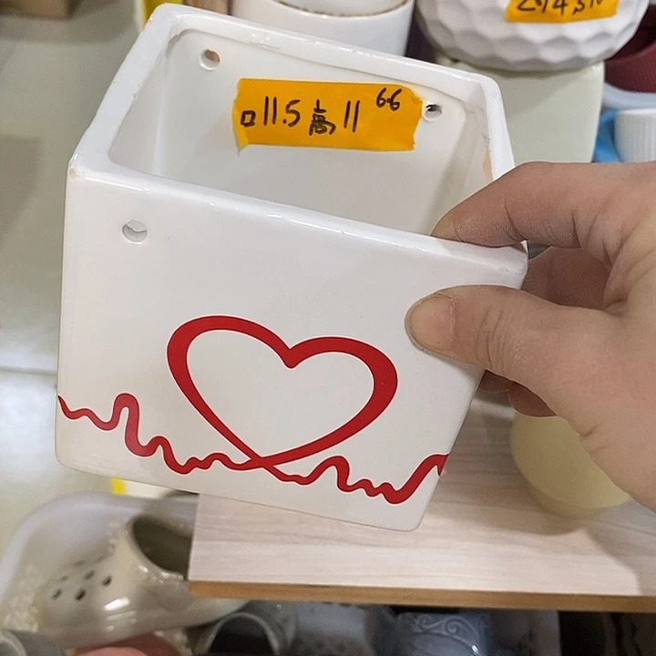 陶盆有孔 瑕疵针孔漏釉介意勿拍口 高