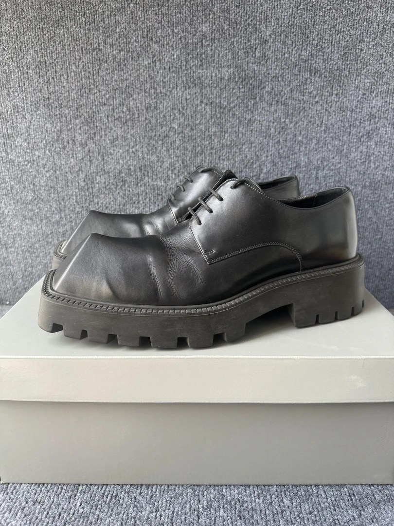 95新 Balenciaga/巴黎世家 44码 犀牛 德比鞋 黑色 原盒