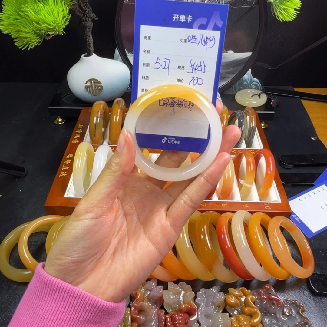 石英质玉手镯未镶嵌喵****）