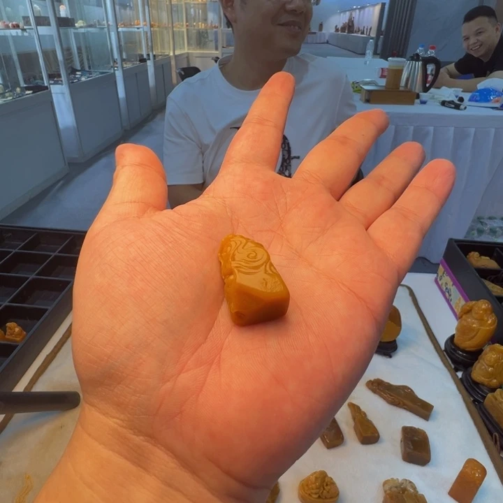 奕***行田黄石66666666666666