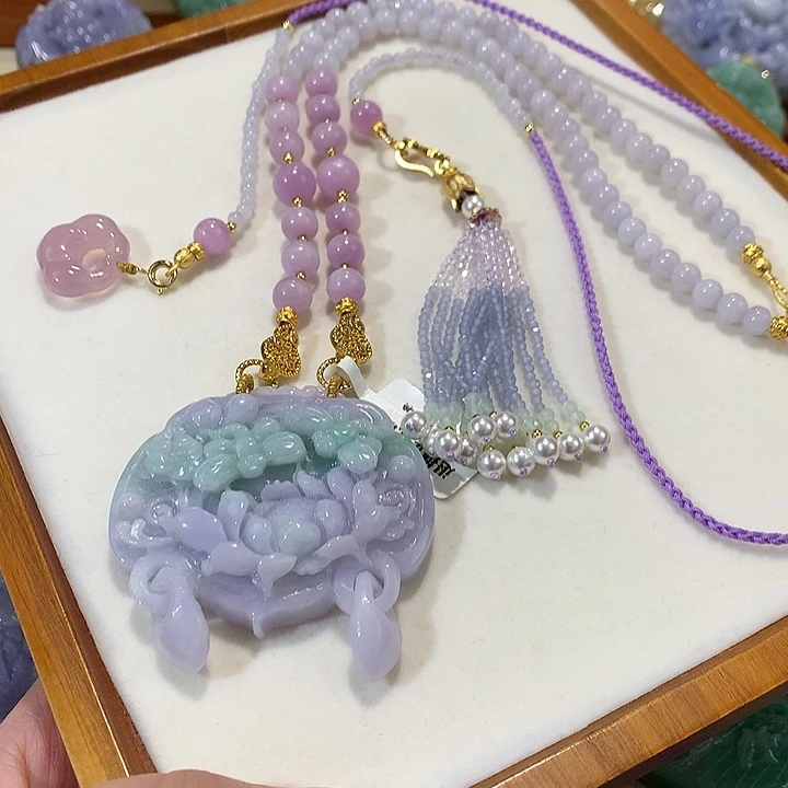 翡翠未镶嵌颈饰翡翠吊坠