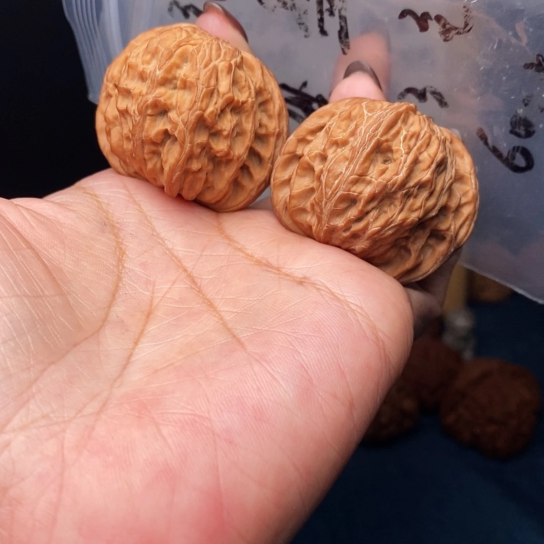 开***·文玩核桃手串山地磨