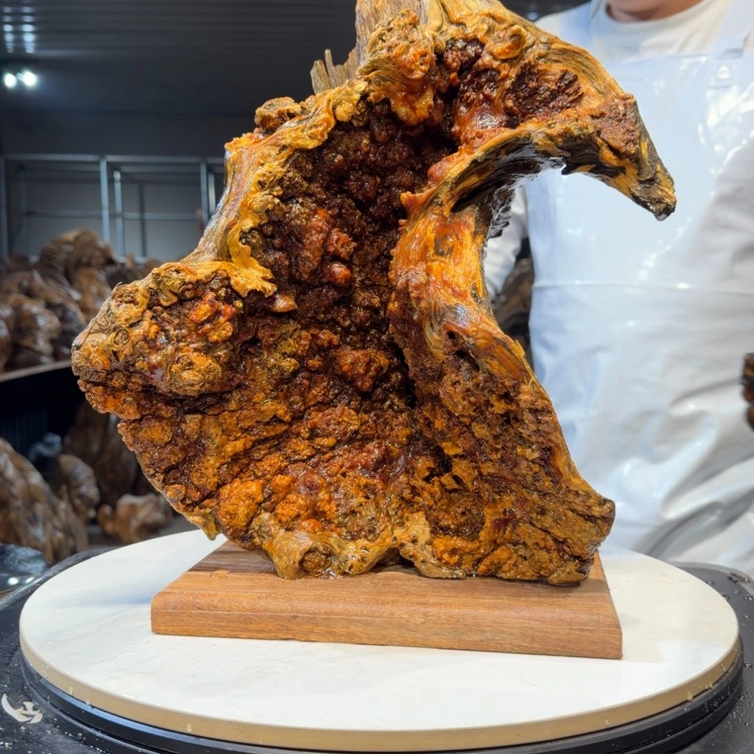 无***爸木王一刀琥珀木摆件12