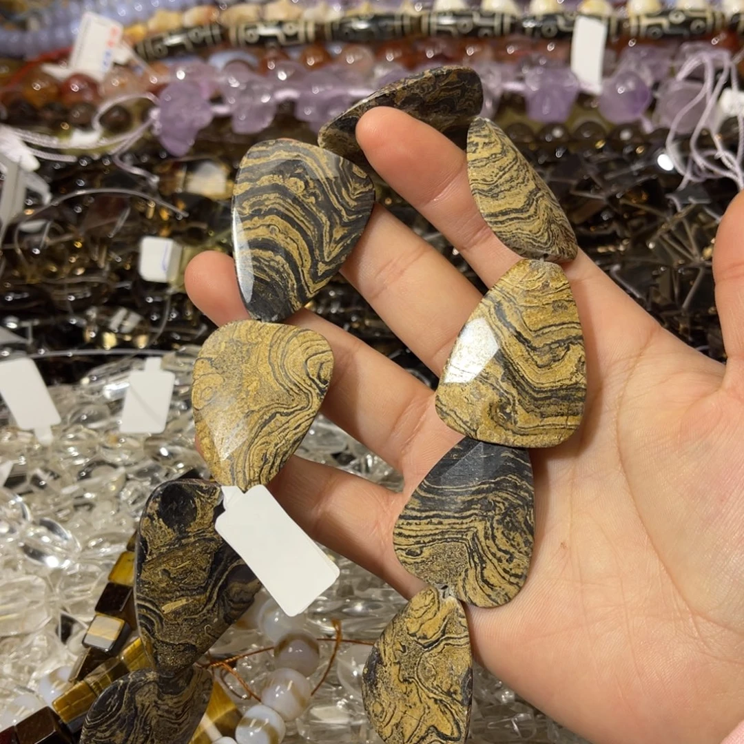 玛瑙/玉髓散珠图画石片