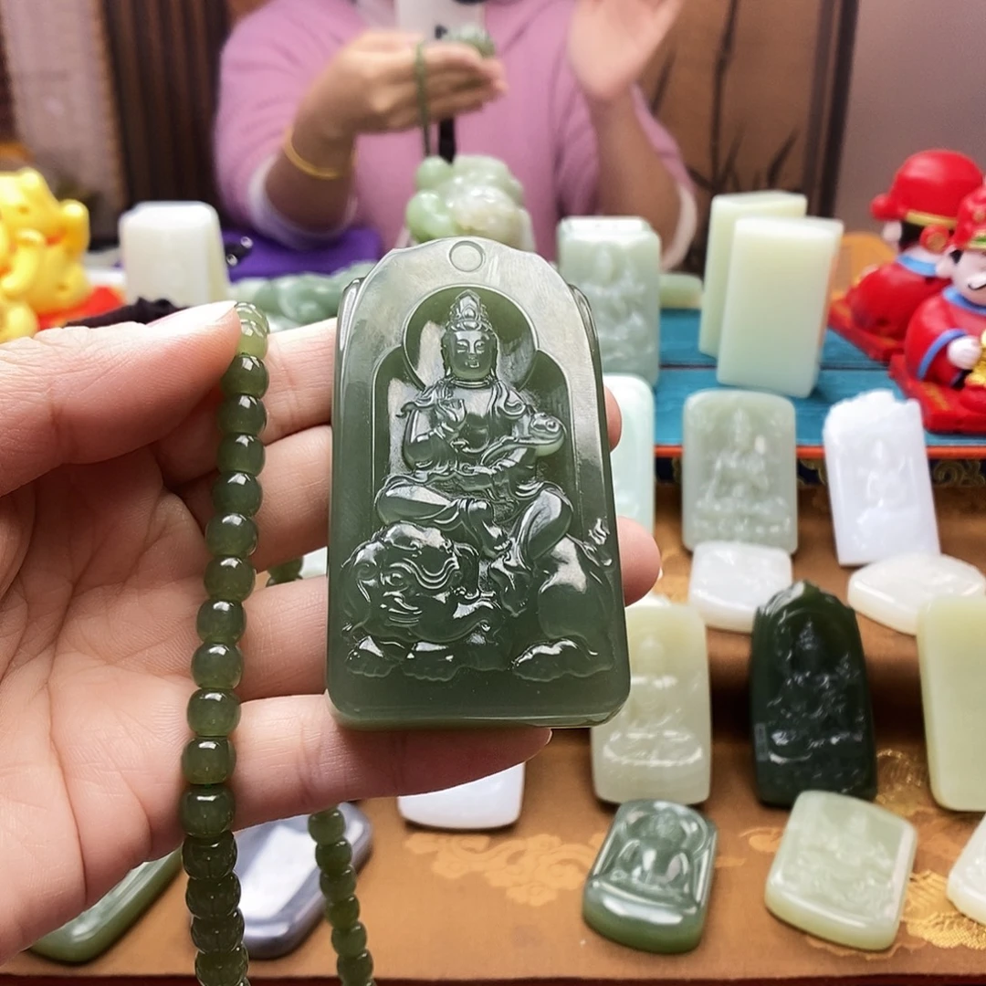 秋***舍和田玉未镶嵌颈饰