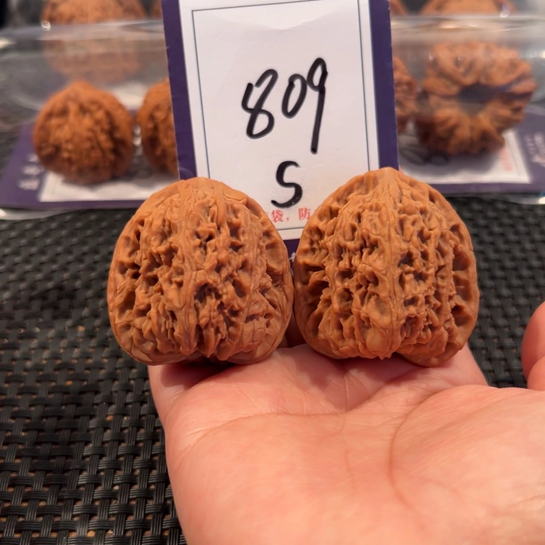 文玩核桃把件809号高炮南疆石尺寸41全品