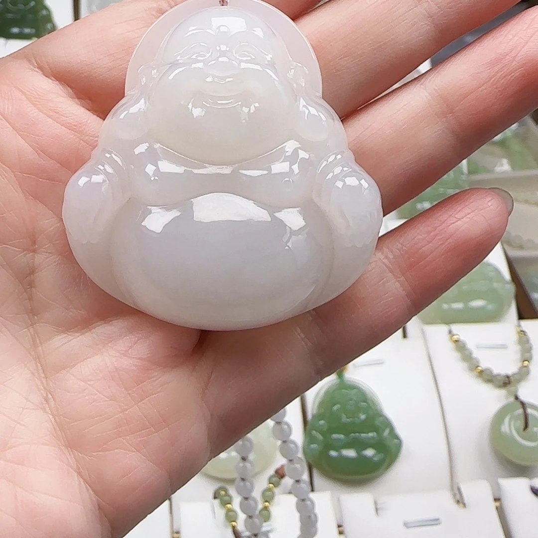 和田玉18K金镶嵌颈饰