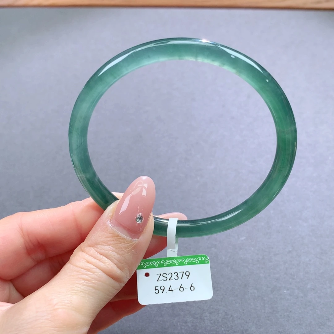 翡翠手镯未镶嵌天然翡翠手镯叮当镯