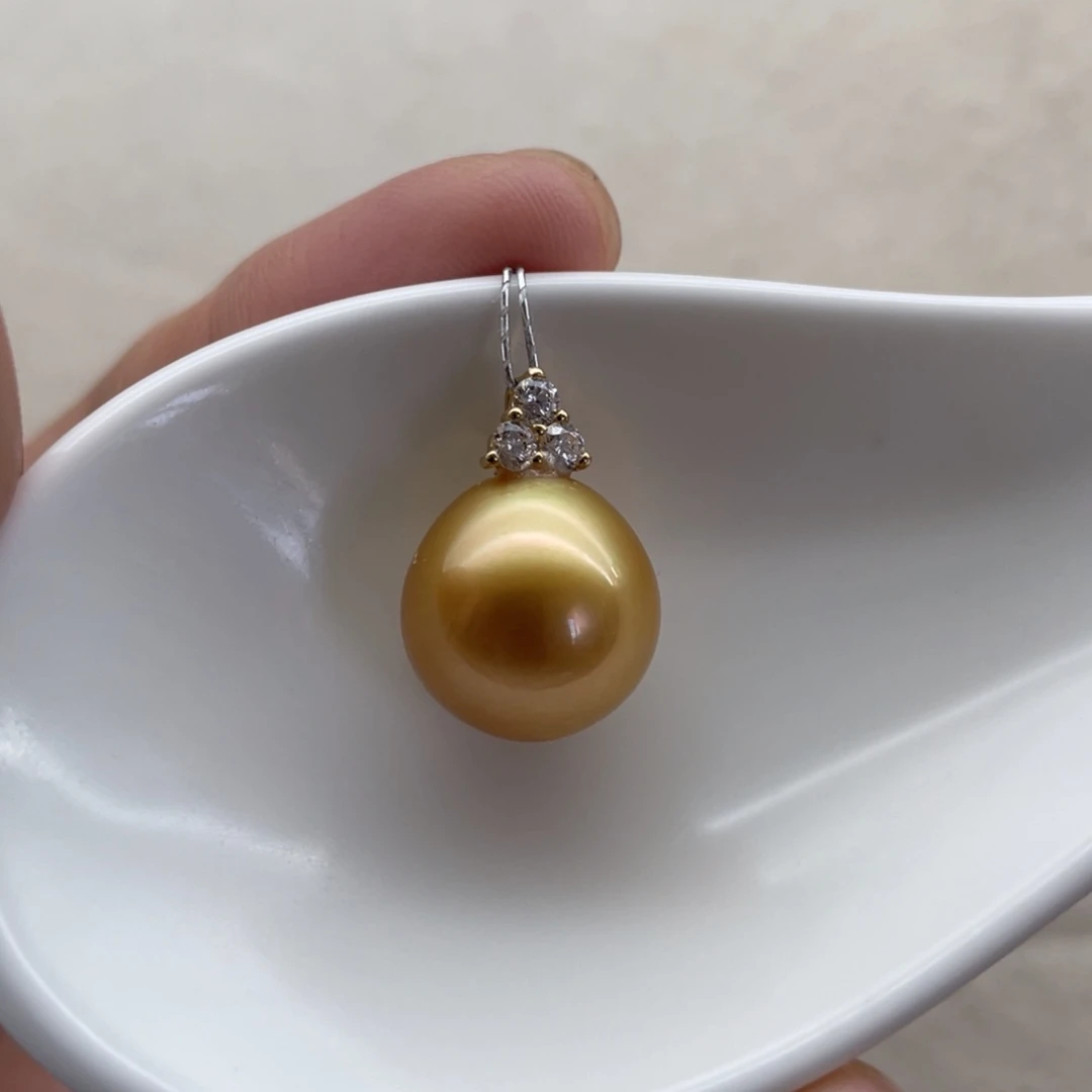 18K金镶嵌颈饰海水珍珠13.3mm