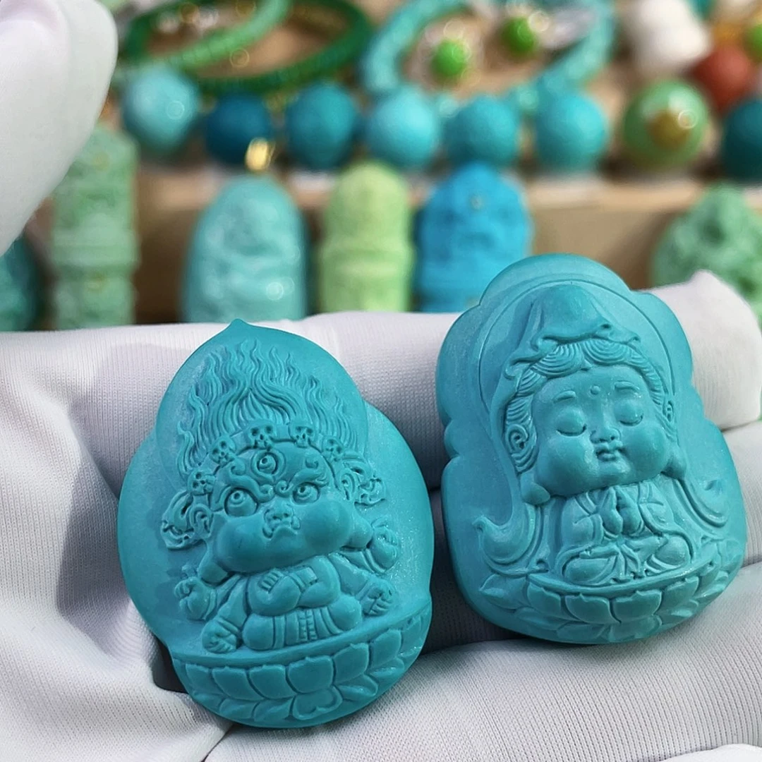 绿松石未镶嵌珠宝奇石