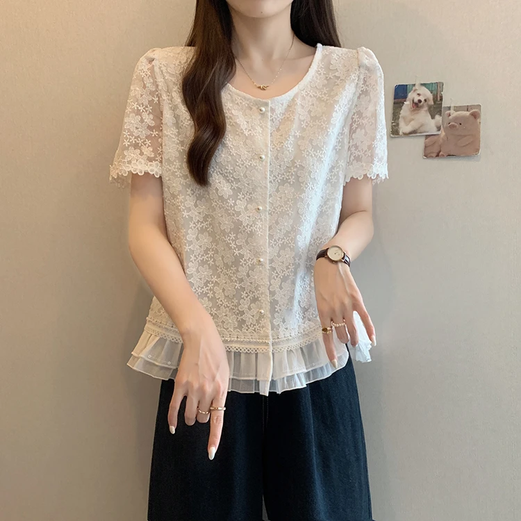 2025新款爆款法式蕾丝刺绣短袖衬衫大码女装胖mm夏季遮肚小衫上衣