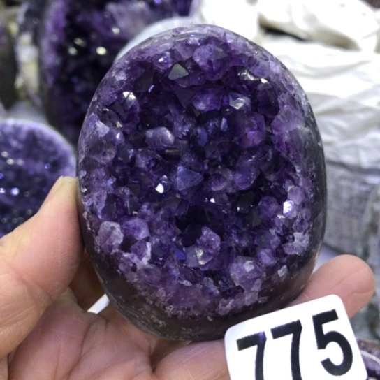 紫晶天然水晶摆件未镶嵌