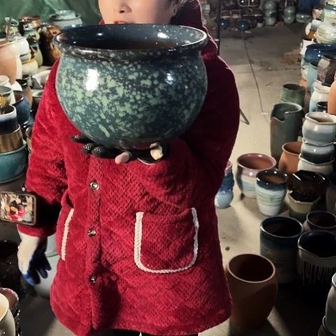 口25高18瑕疵盆子盆子。