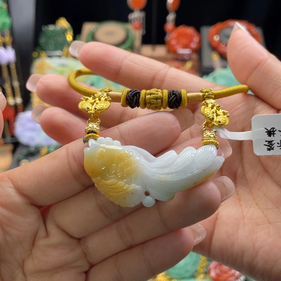 翡翠颈饰未镶嵌代编织
