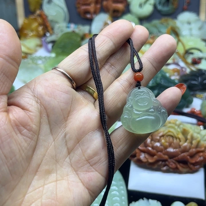 用***8蛇纹石玉未镶嵌颈饰