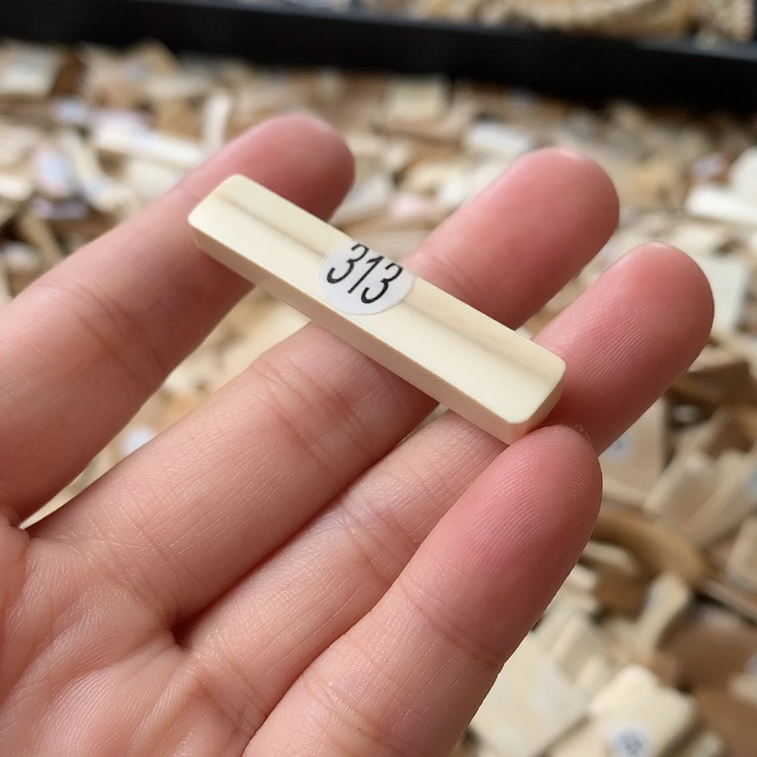 泥塑不打孔联系客服