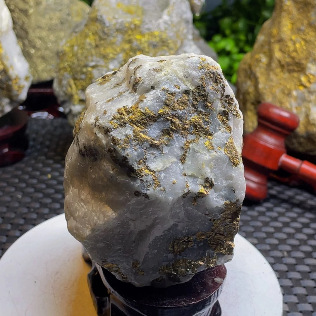 石材天然金矿石工艺品摆件