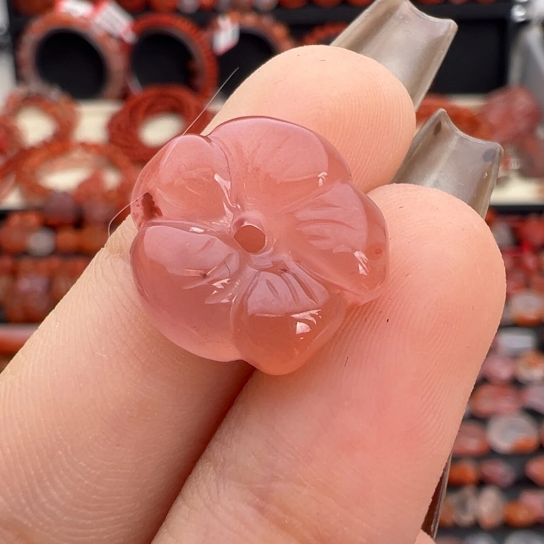 南红玛瑙未镶嵌颈饰有钱花