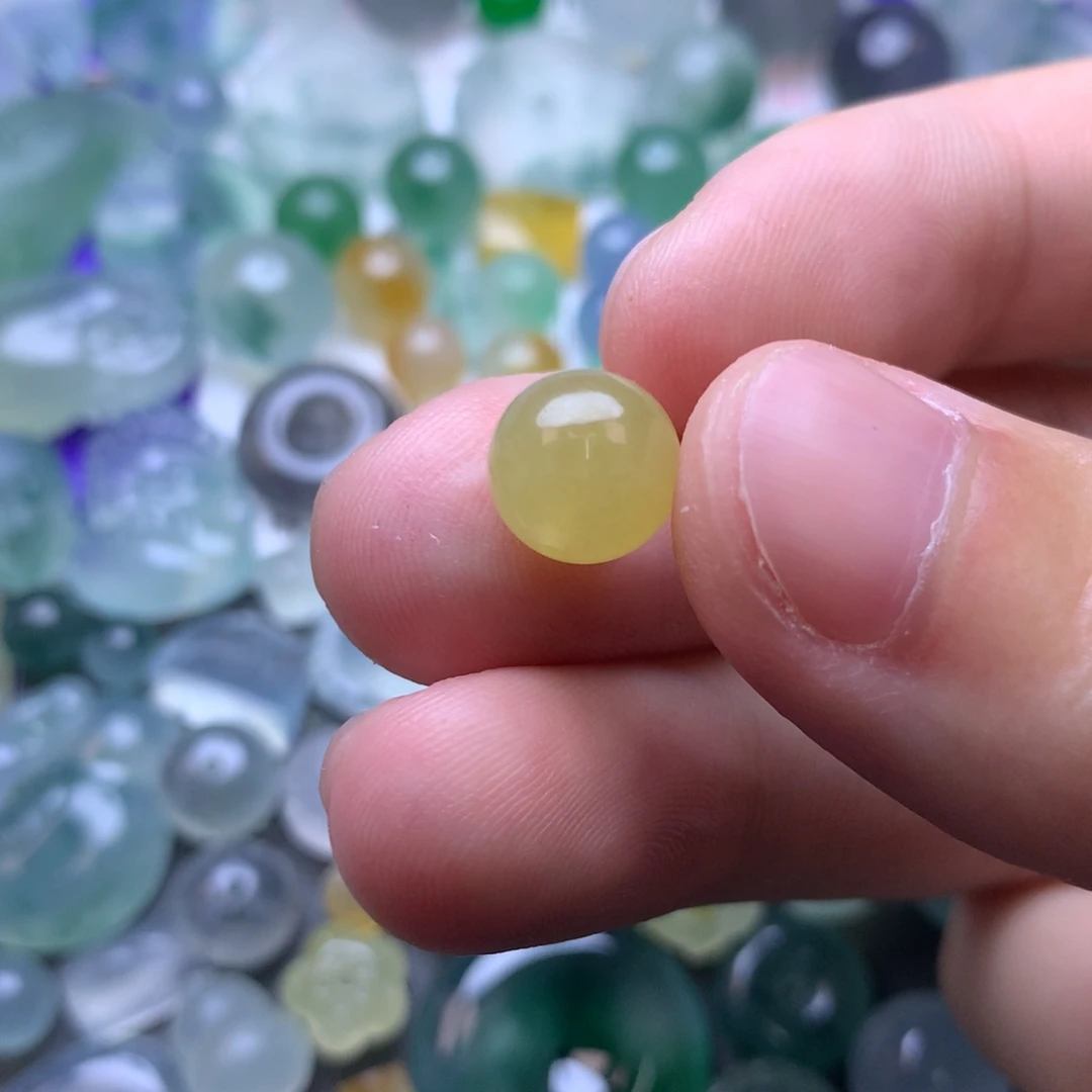 定制翡翠未镶嵌珠子