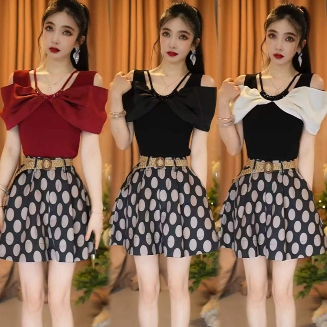 重工挂脖镶钻露肩上衣 弹力棉 透气舒适 时尚减龄