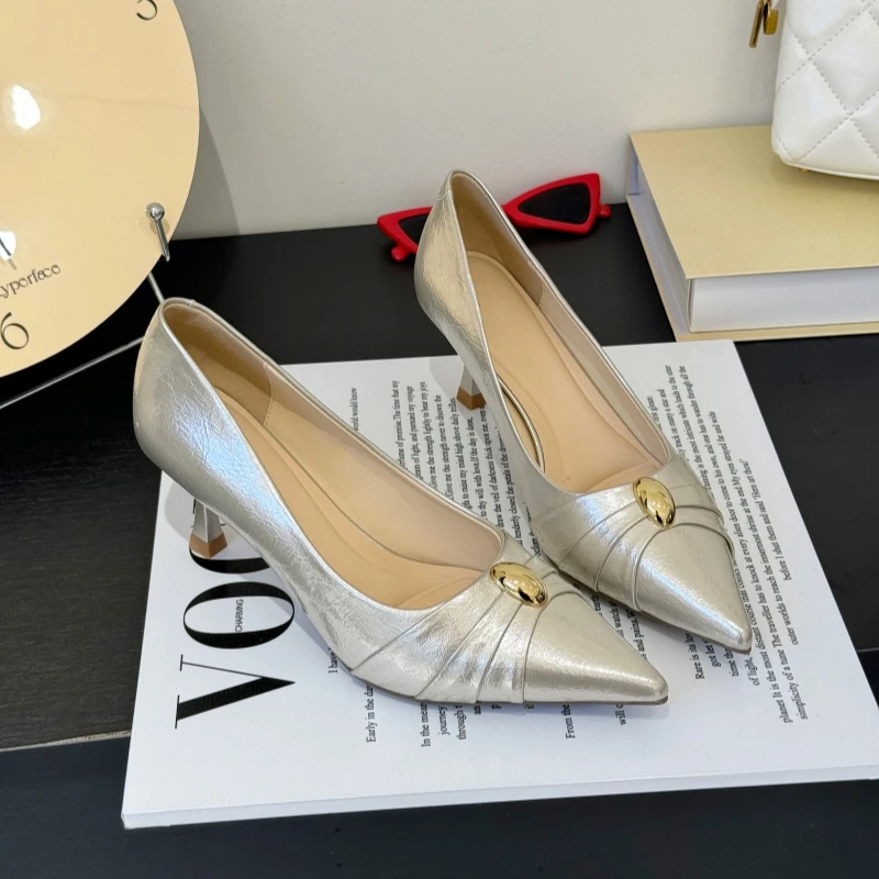 法式高级感金属温柔单鞋女2025年秋季新款百搭细跟尖头气质高跟鞋