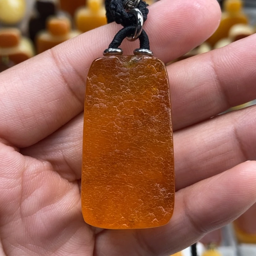 【闪购商品】琥珀颈饰未镶嵌