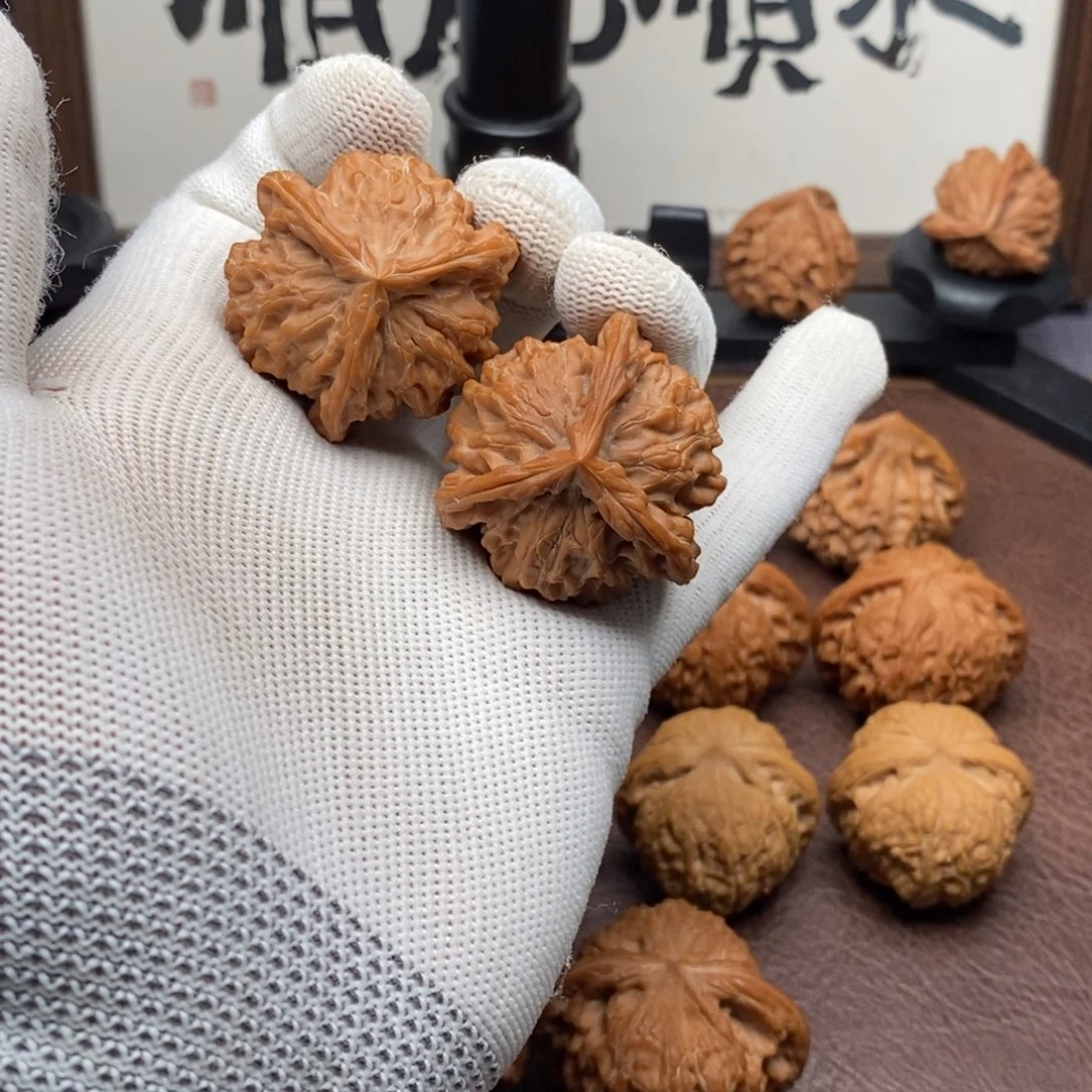 吊坠文玩核桃顶级盘山三棱正奔38