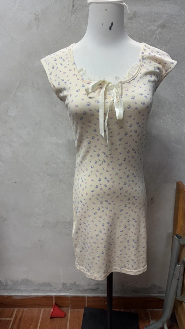 纯欲系带u领短袖碎花高级潮连衣裙女辣妹紧身收腰包臀短裙
