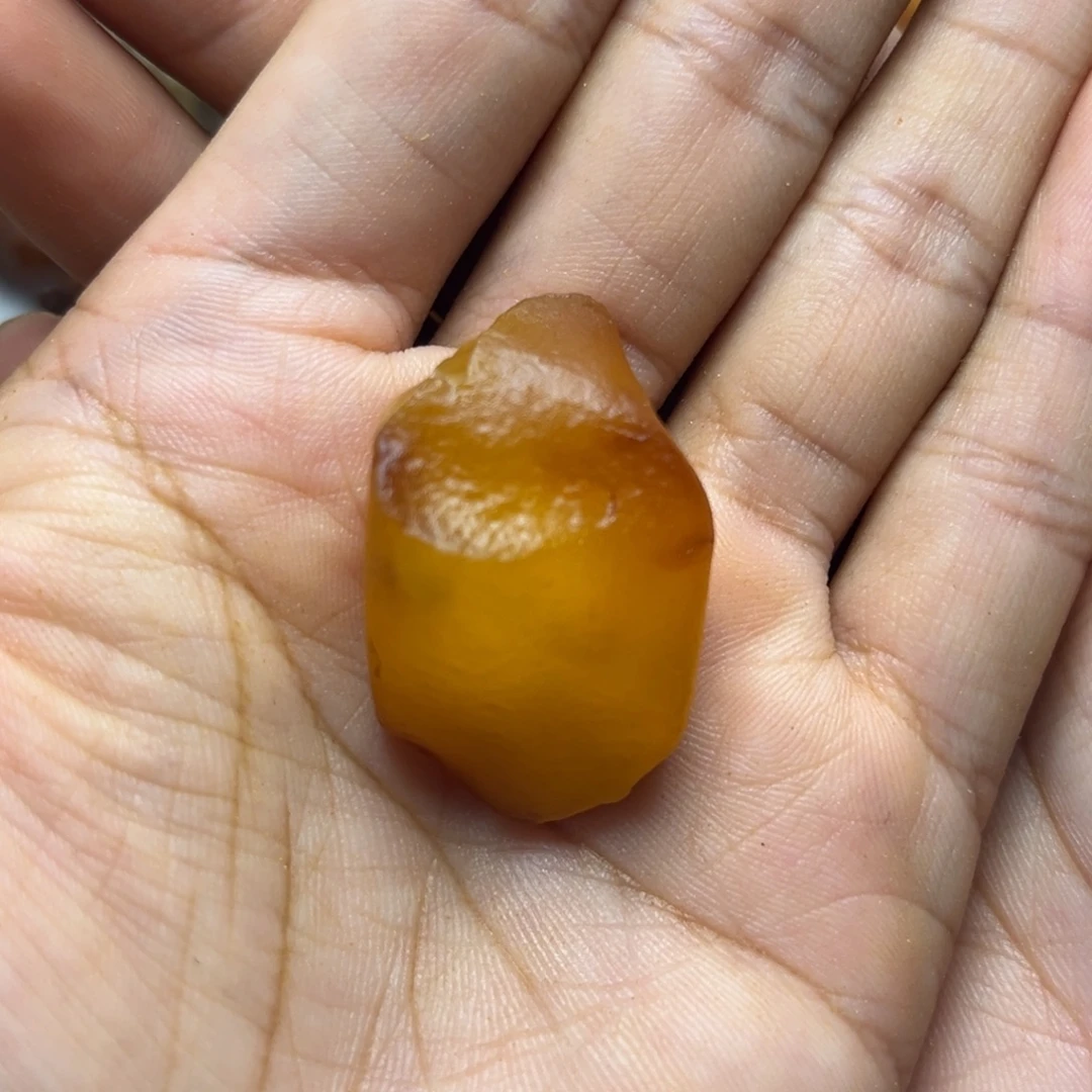 风***裸石琥珀未镶嵌蜜蜡定制随型小吊坠