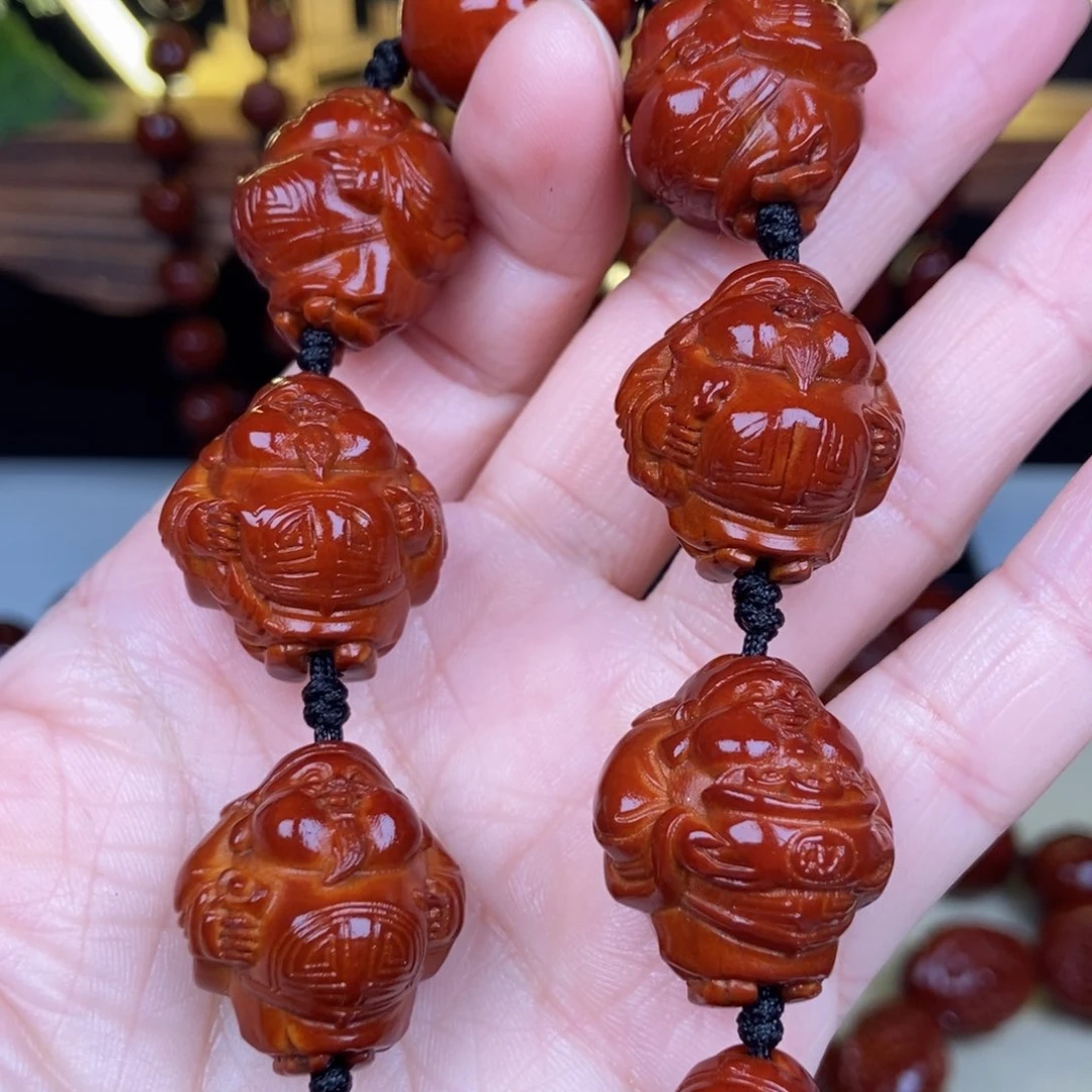 橄榄核吊坠八宝财神
