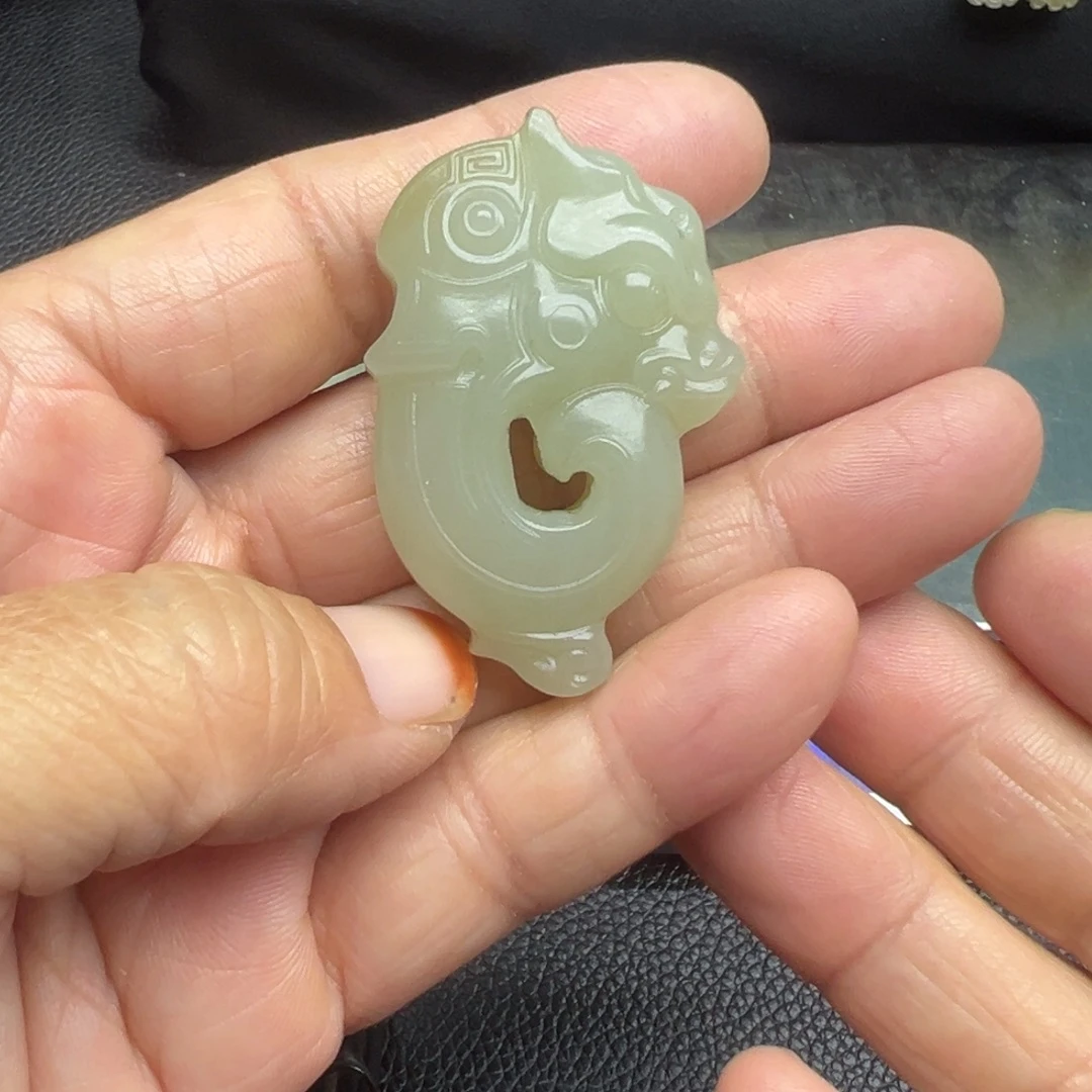 和田玉（糖玉）未镶嵌吊坠(不含链)