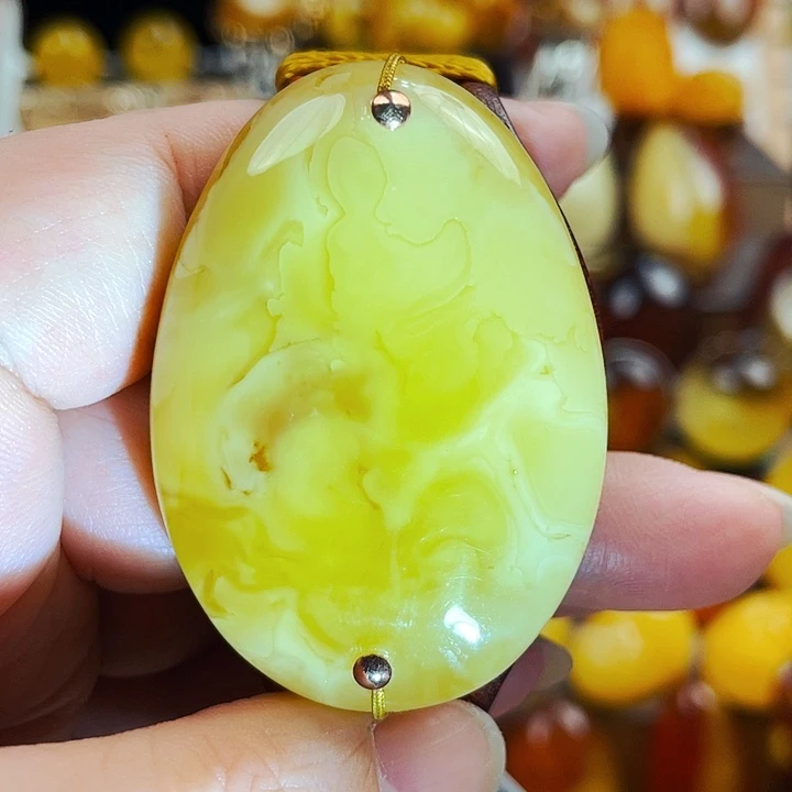 未镶嵌颈饰琥珀手环