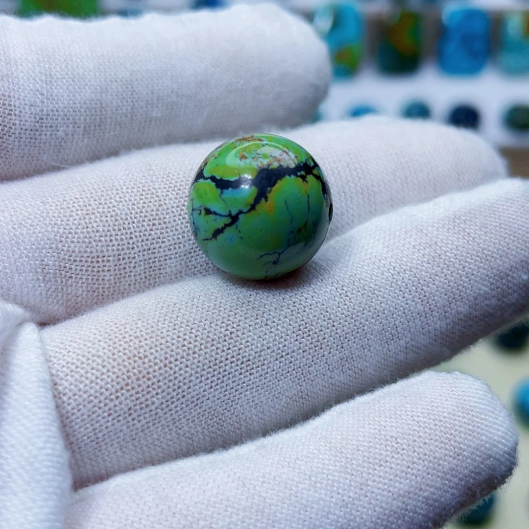 绿松石未镶嵌饰品