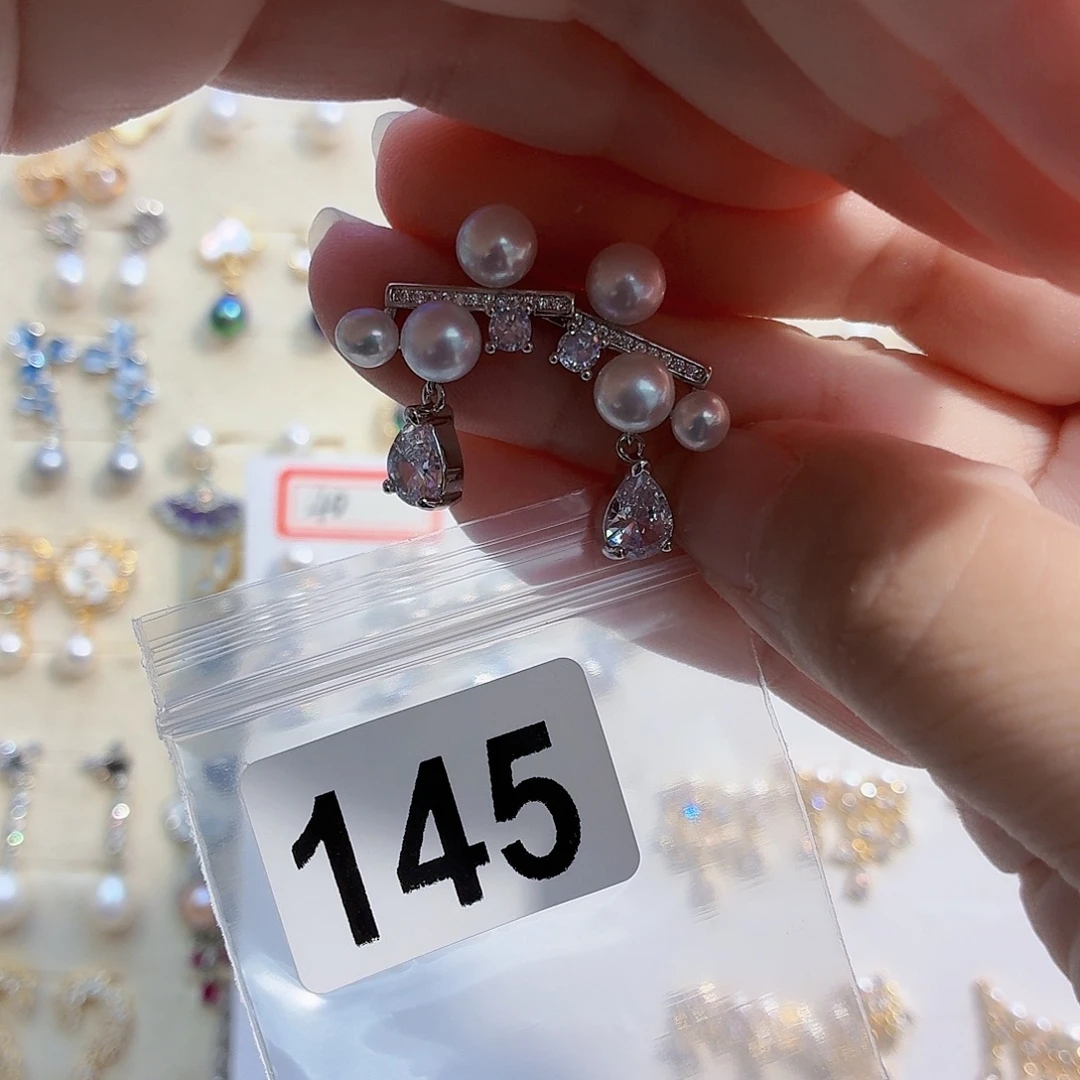 合金耳饰淡水珍珠