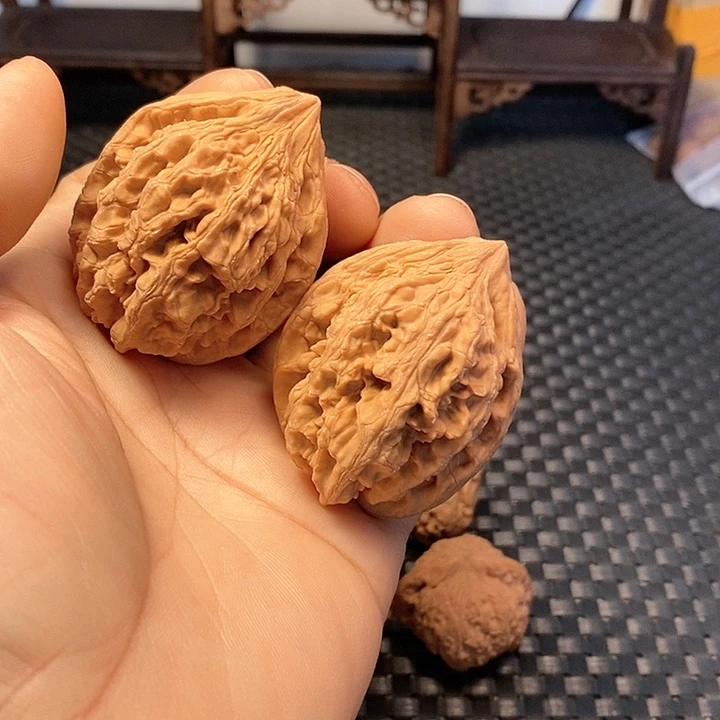 吊坠文玩核桃歪尖大孤石